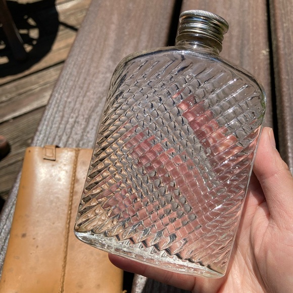 VINTAGE UNIVERSAL PAT'D FEB 8 1927 GLASS POCKET HIP FLASK AND FLASK HOLDER - Picture 9 of 16